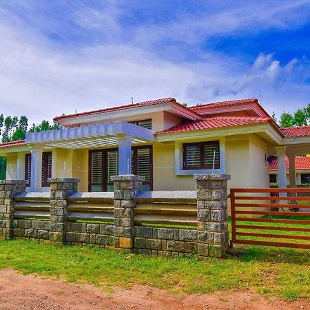 Oaks Villa By Xplore Indo Єркауд Екстер'єр фото